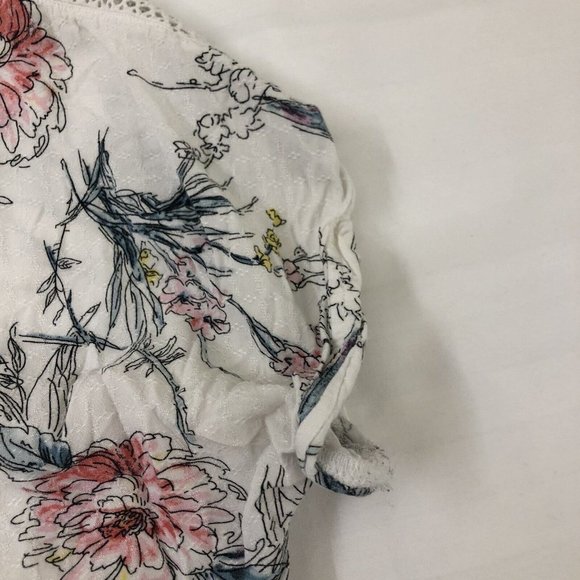 Buffalo David Bitton Size Medium Floral Tie Front Blouse Top Crochet Trim - Picture 4 of 9